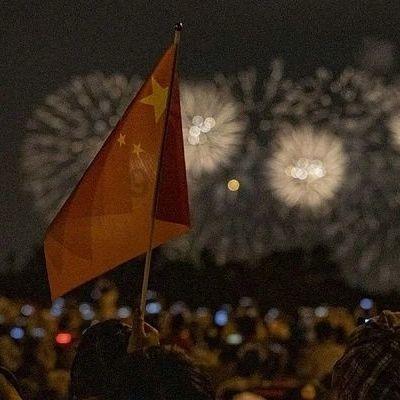 奥巴马的传奇生父,哄骗2个白人女人,生了3个娃,晚年却很凄凉