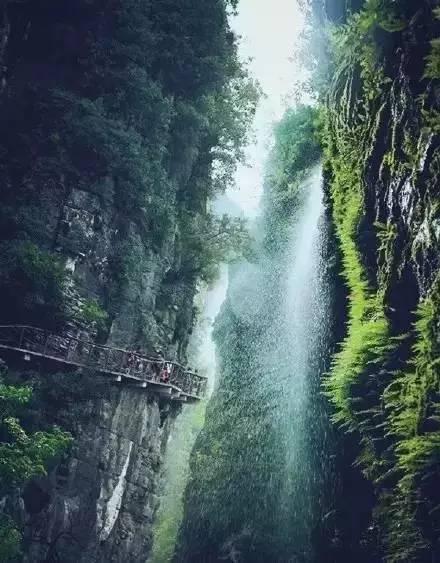 长期翘二郎腿真的会影响颜值吗？游戏画面